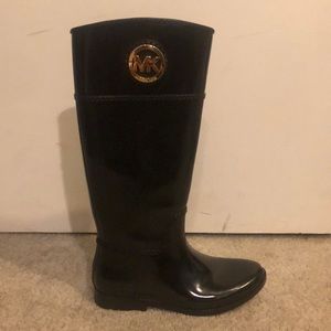 Michael Kors rain boots size 8!